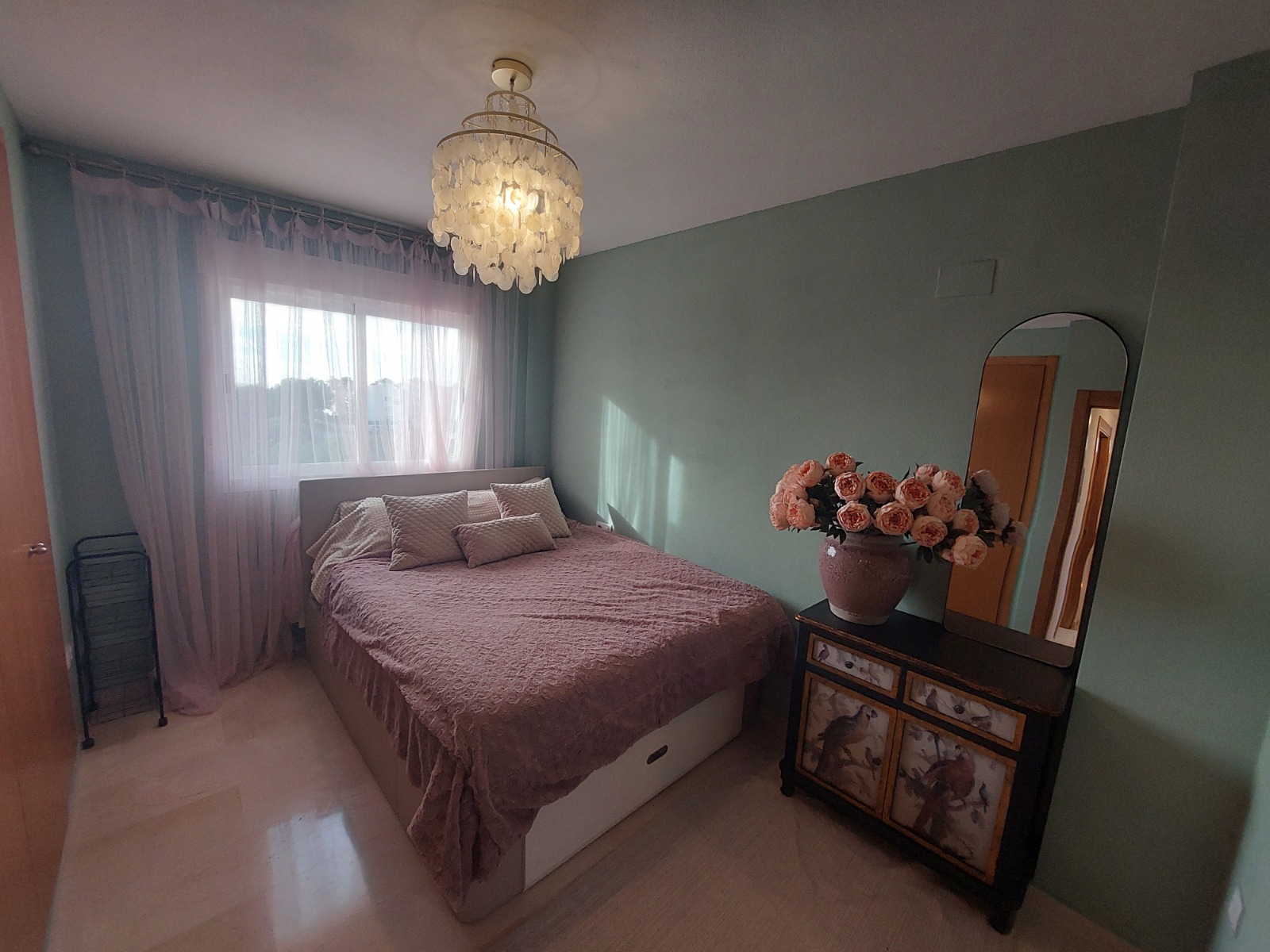 ¡Villa en La Nucía con vistas panorámicas!