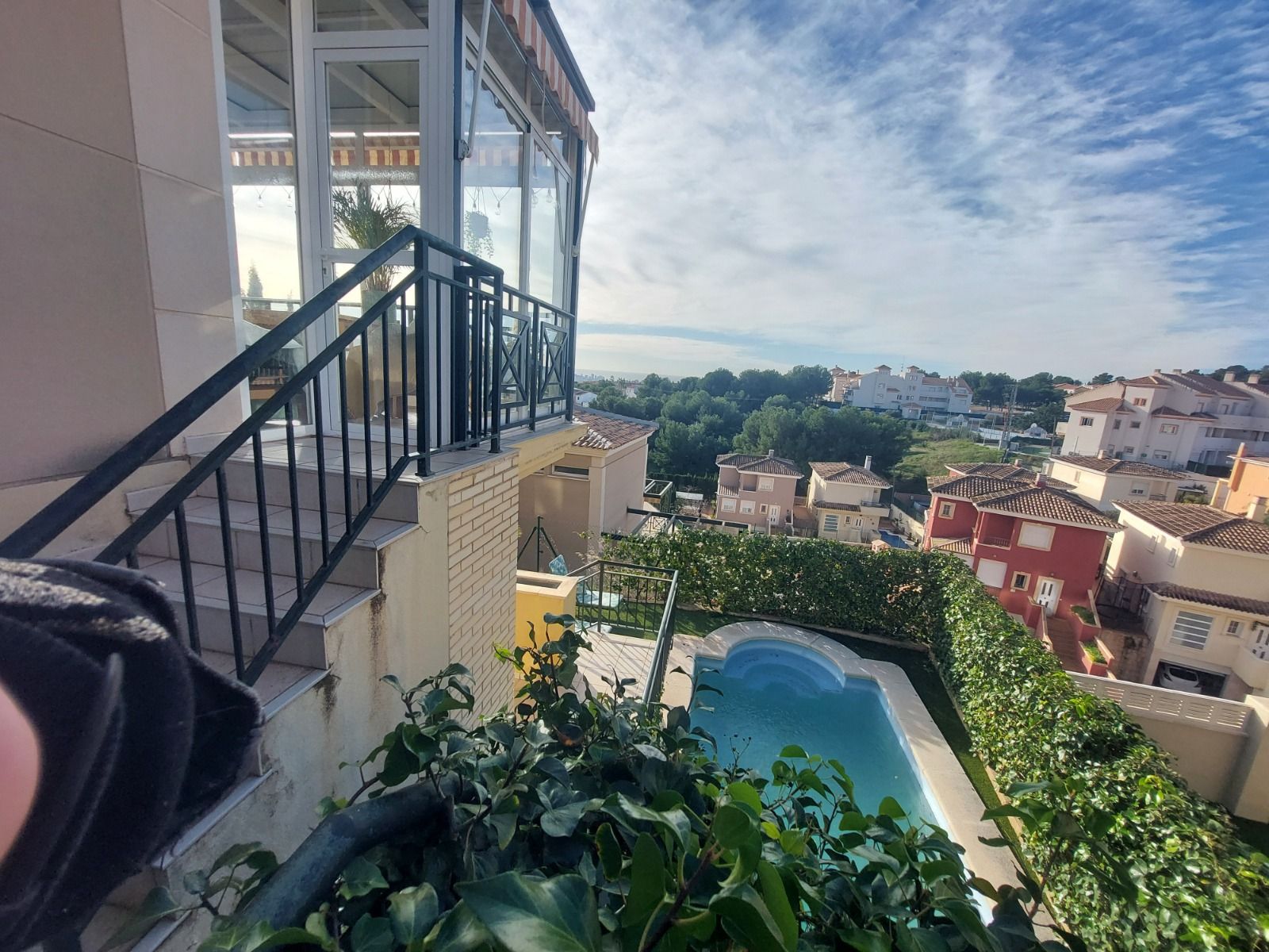 ¡Villa en La Nucía con vistas panorámicas!