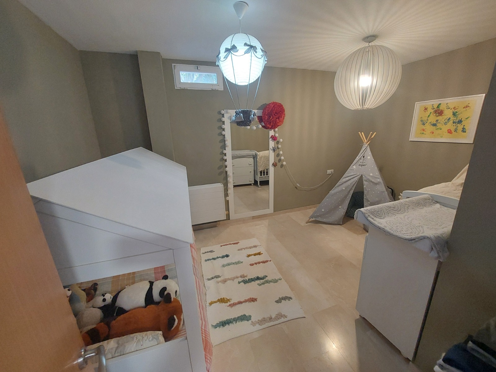 ¡Villa en La Nucía con vistas panorámicas!