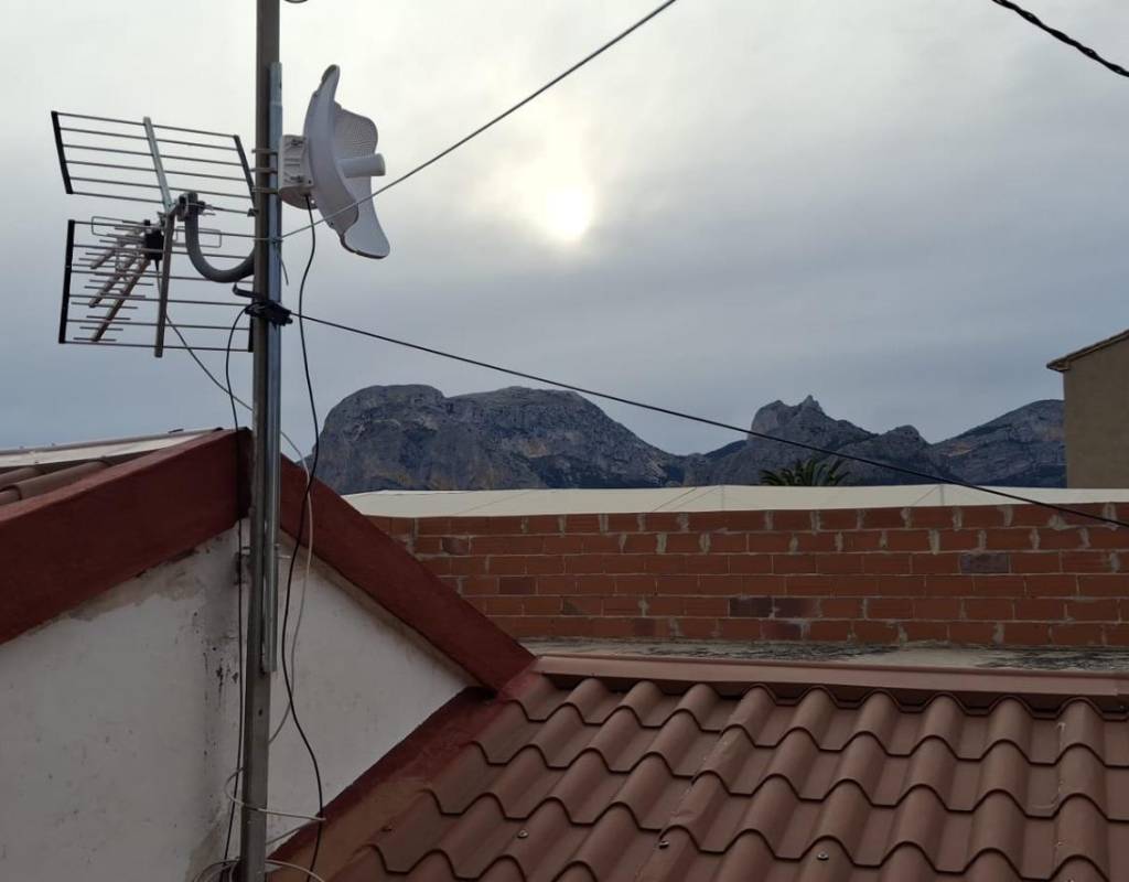 Sjarmerende halvrenovert hus i sentrum av Callosa den Sarrià.