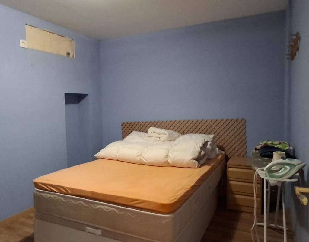 Sjarmerende halvrenovert hus i sentrum av Callosa den Sarrià.