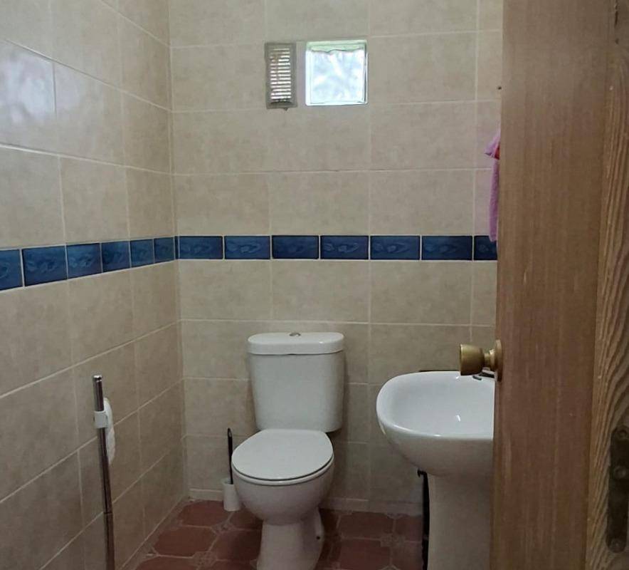 Sjarmerende halvrenovert hus i sentrum av Callosa den Sarrià.
