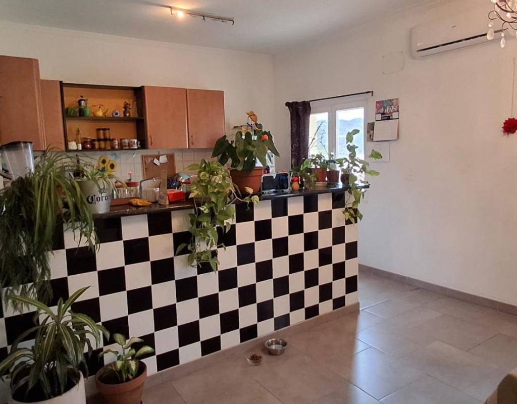 Sjarmerende halvrenovert hus i sentrum av Callosa den Sarrià.
