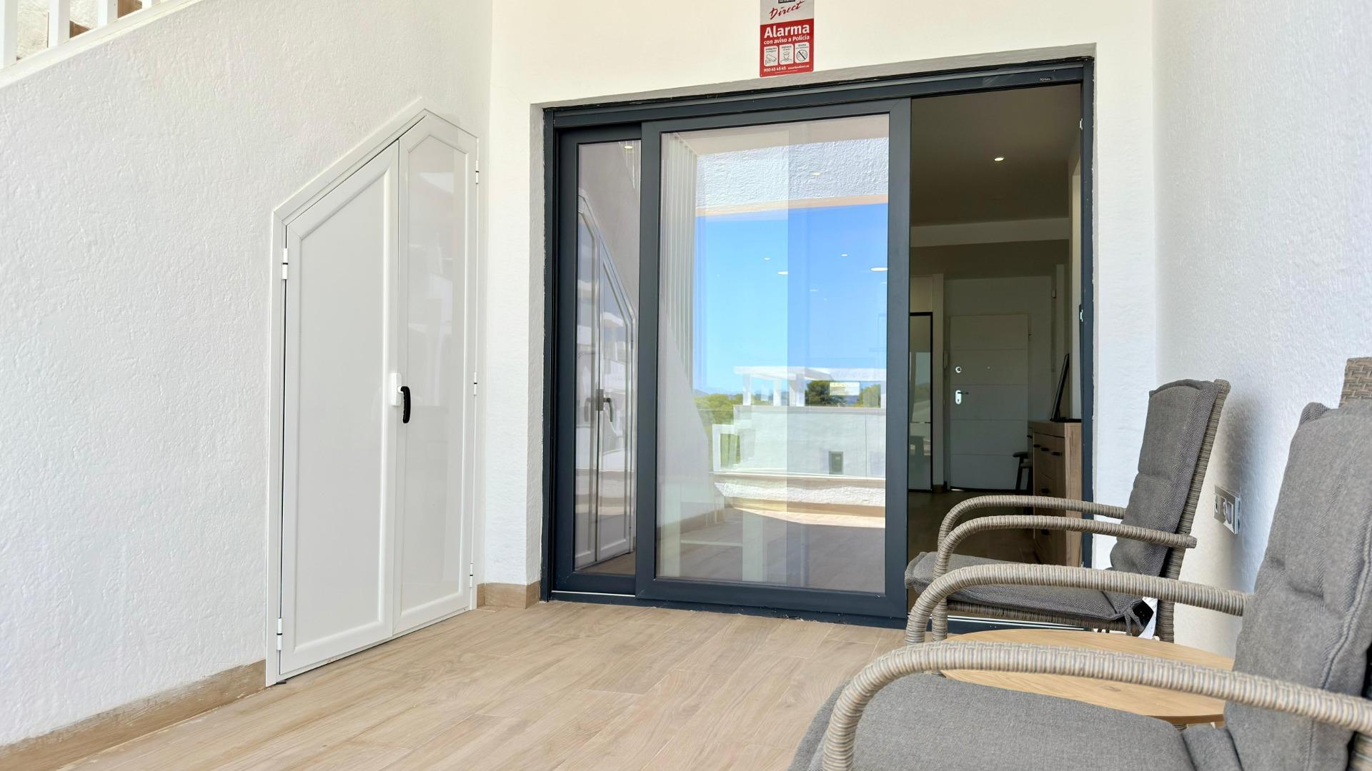 Moderne og luksuriøse bungalow med solarium i Finestrat.