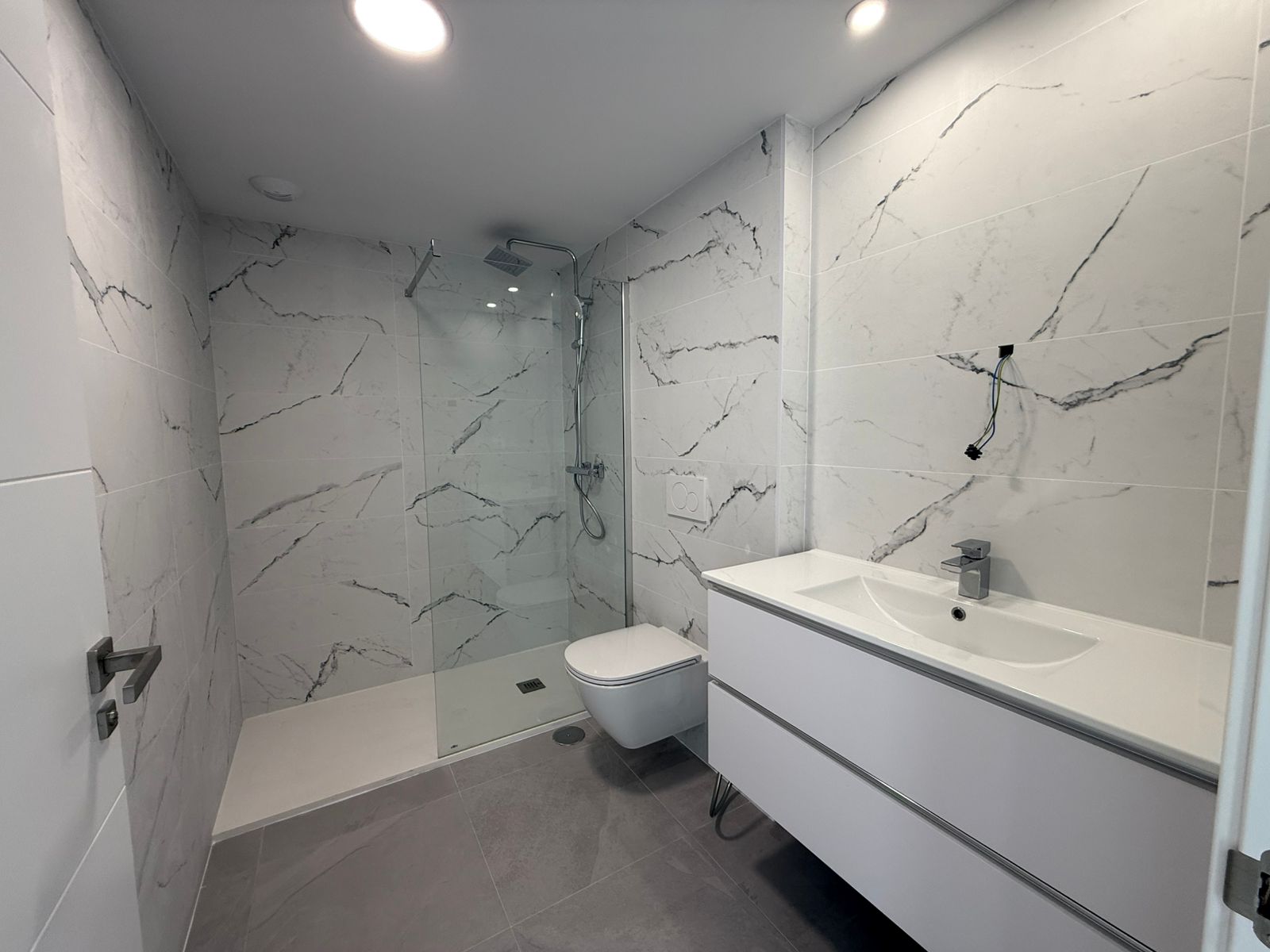 ¡Excelentes apartamentos en Finestrat con vista al mar!