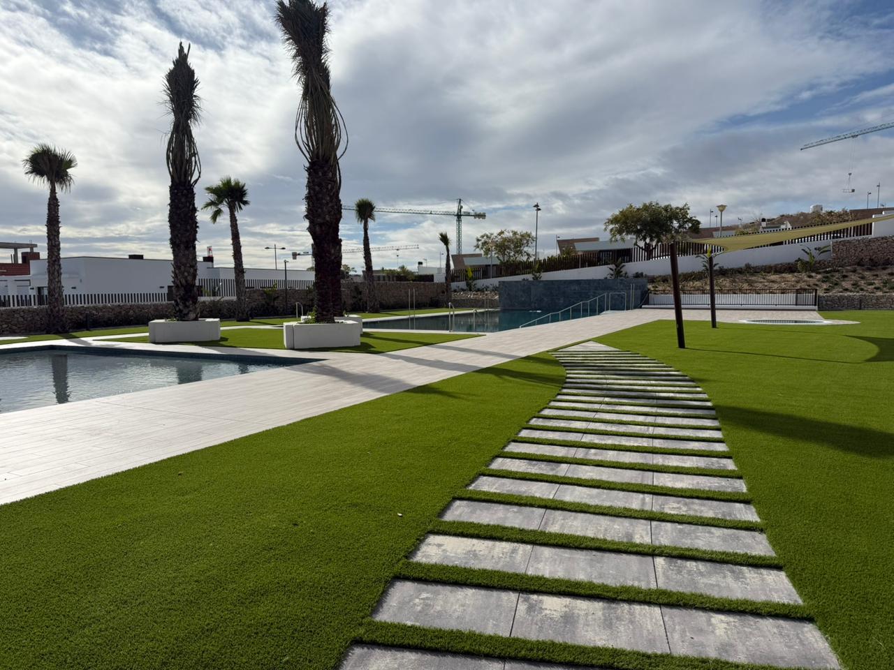 ¡Excelentes apartamentos en Finestrat con vista al mar!