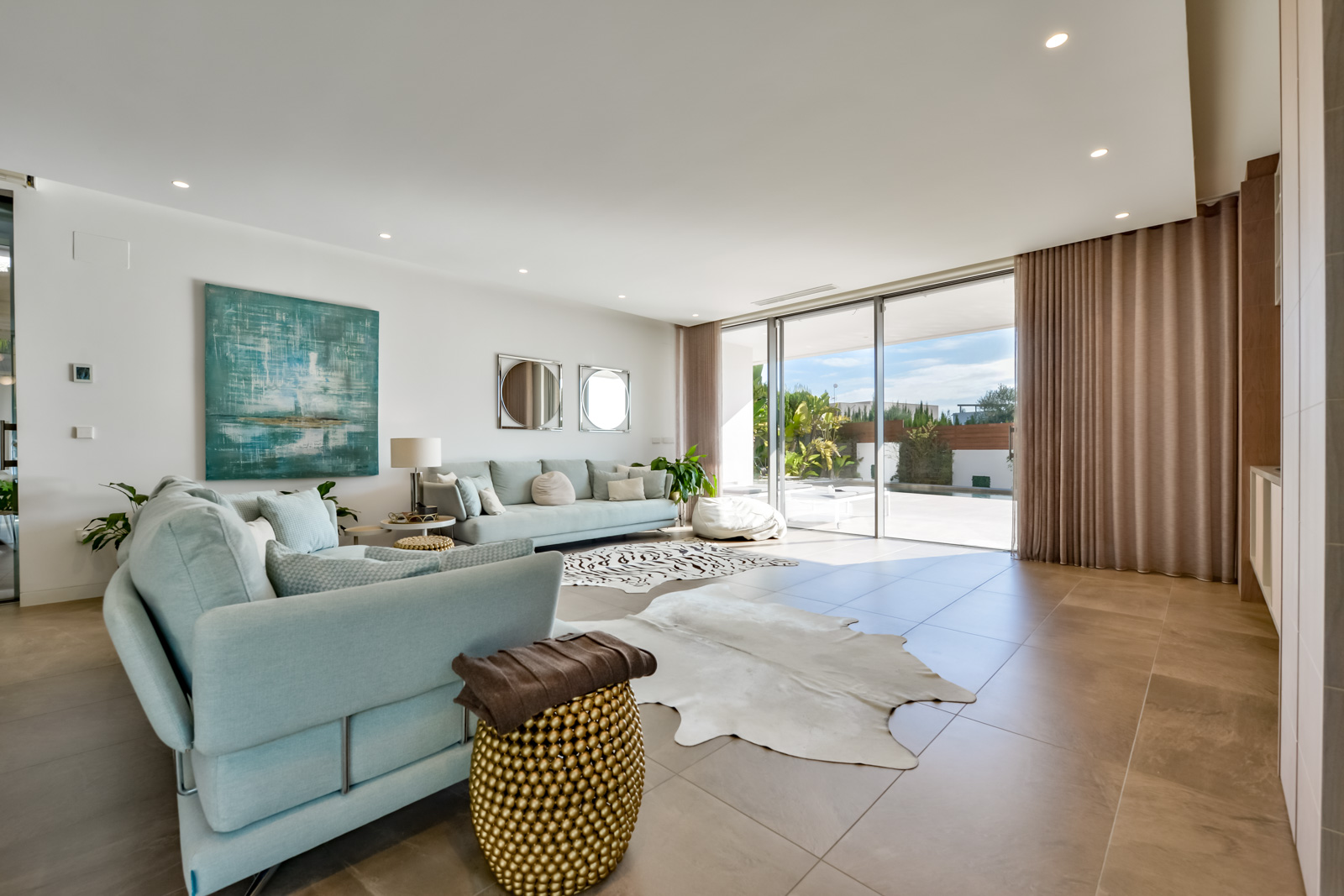 ¡Moderna villa en alquiler en Finestrat, Benidorm!