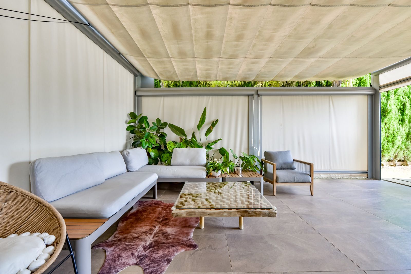 ¡Moderna villa en alquiler en Finestrat, Benidorm!