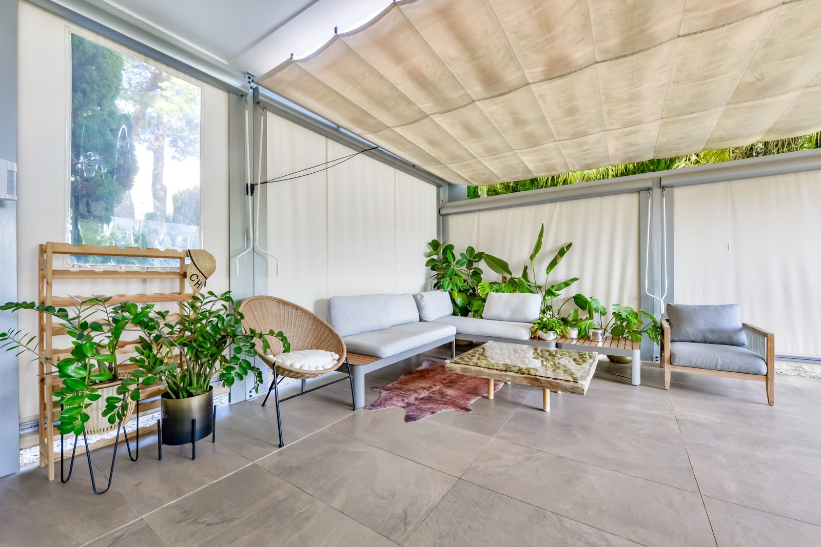 ¡Moderna villa en alquiler en Finestrat, Benidorm!