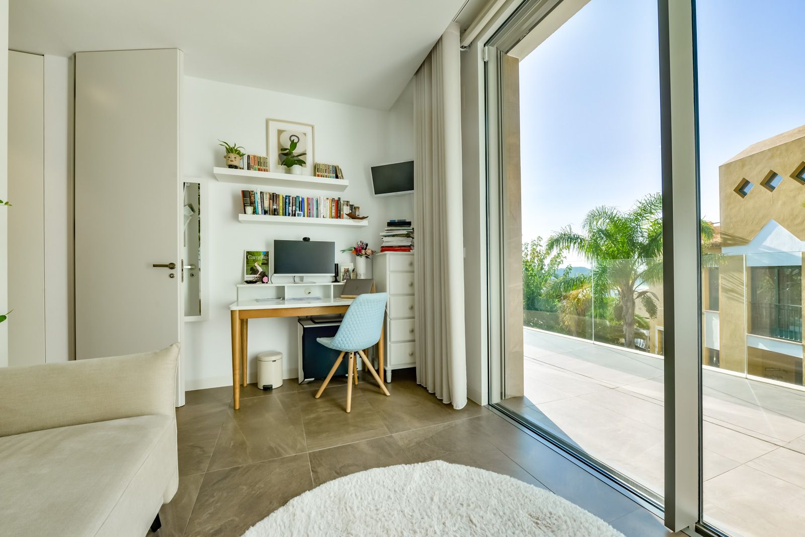 ¡Moderna villa en alquiler en Finestrat, Benidorm!