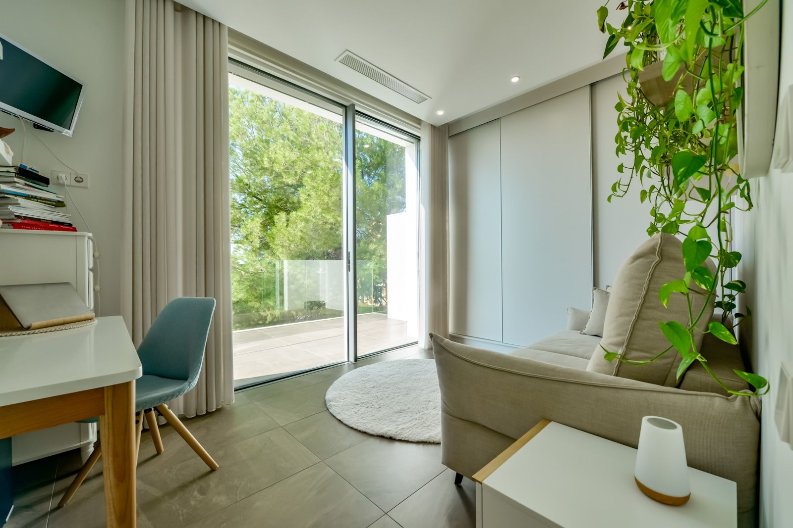 ¡Moderna villa en alquiler en Finestrat, Benidorm!