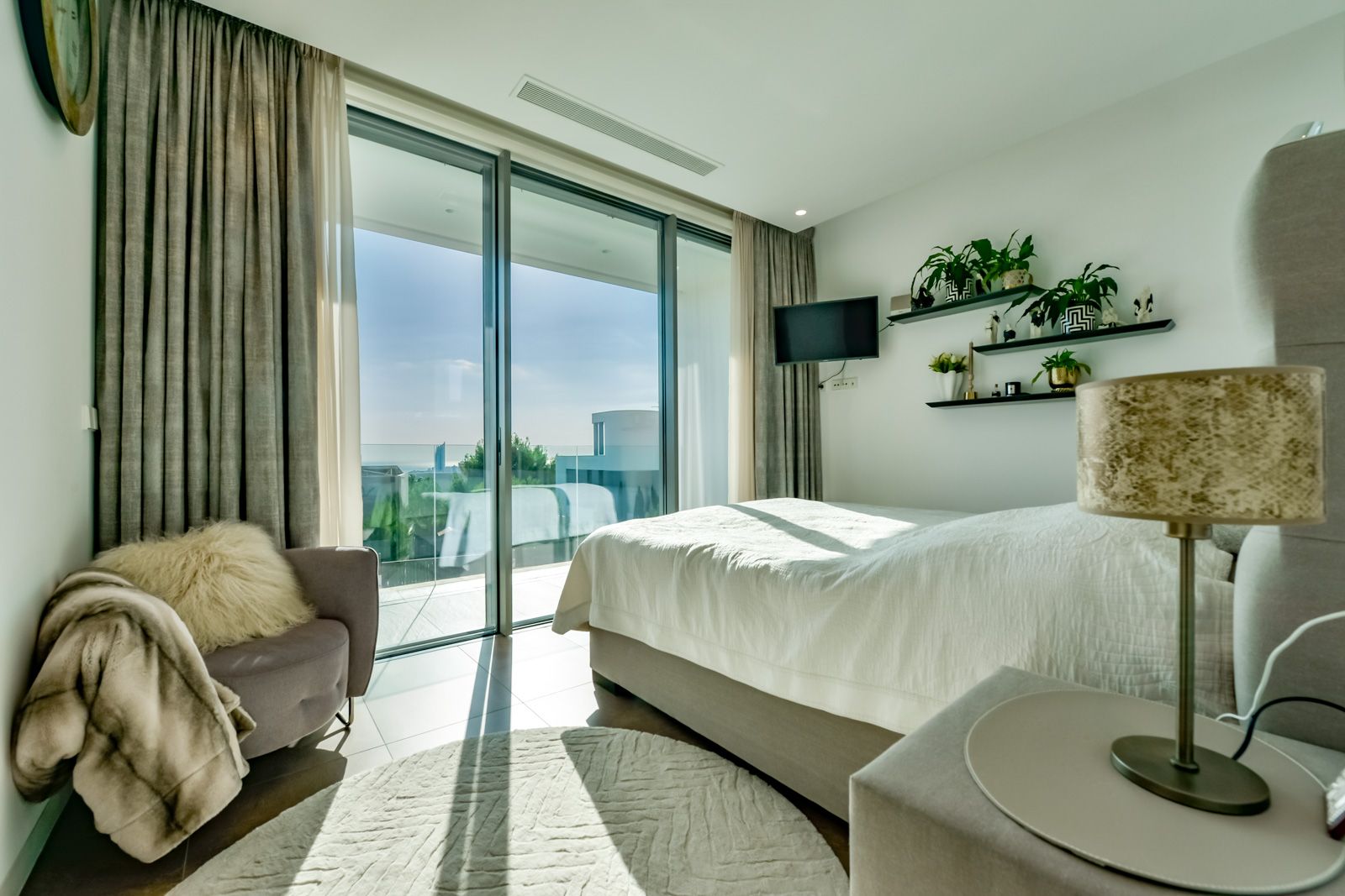 ¡Moderna villa en alquiler en Finestrat, Benidorm!