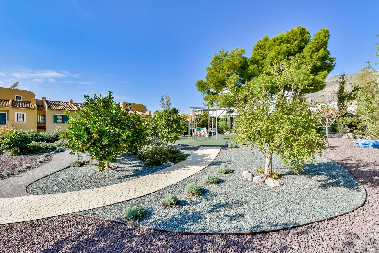 ¡Moderna villa en alquiler en Finestrat, Benidorm!