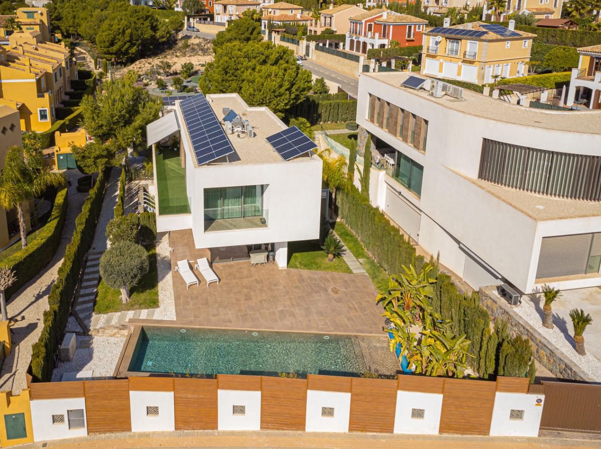 ¡Moderna villa en alquiler en Finestrat, Benidorm!