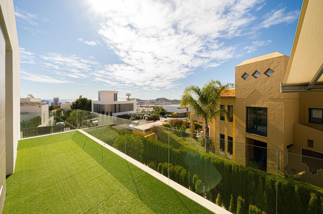 ¡Moderna villa en alquiler en Finestrat, Benidorm!