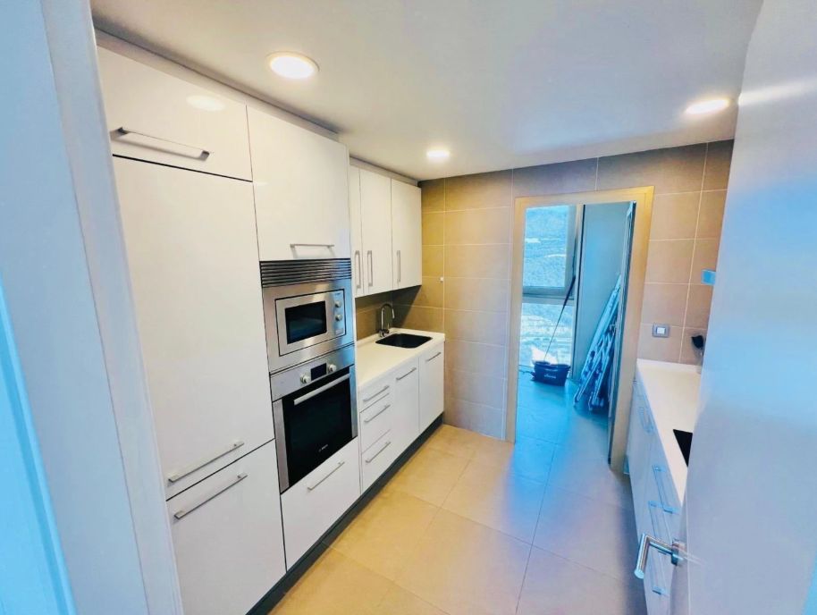Apartamento de lujo con vistas al mar urb Intempo  planta alta