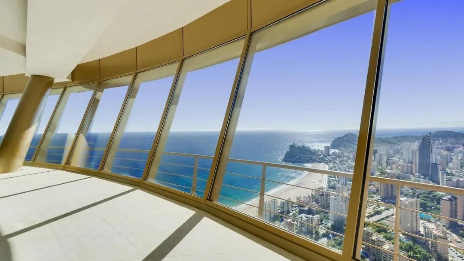 Apartamento de lujo con vistas al mar urb Intempo  planta alta