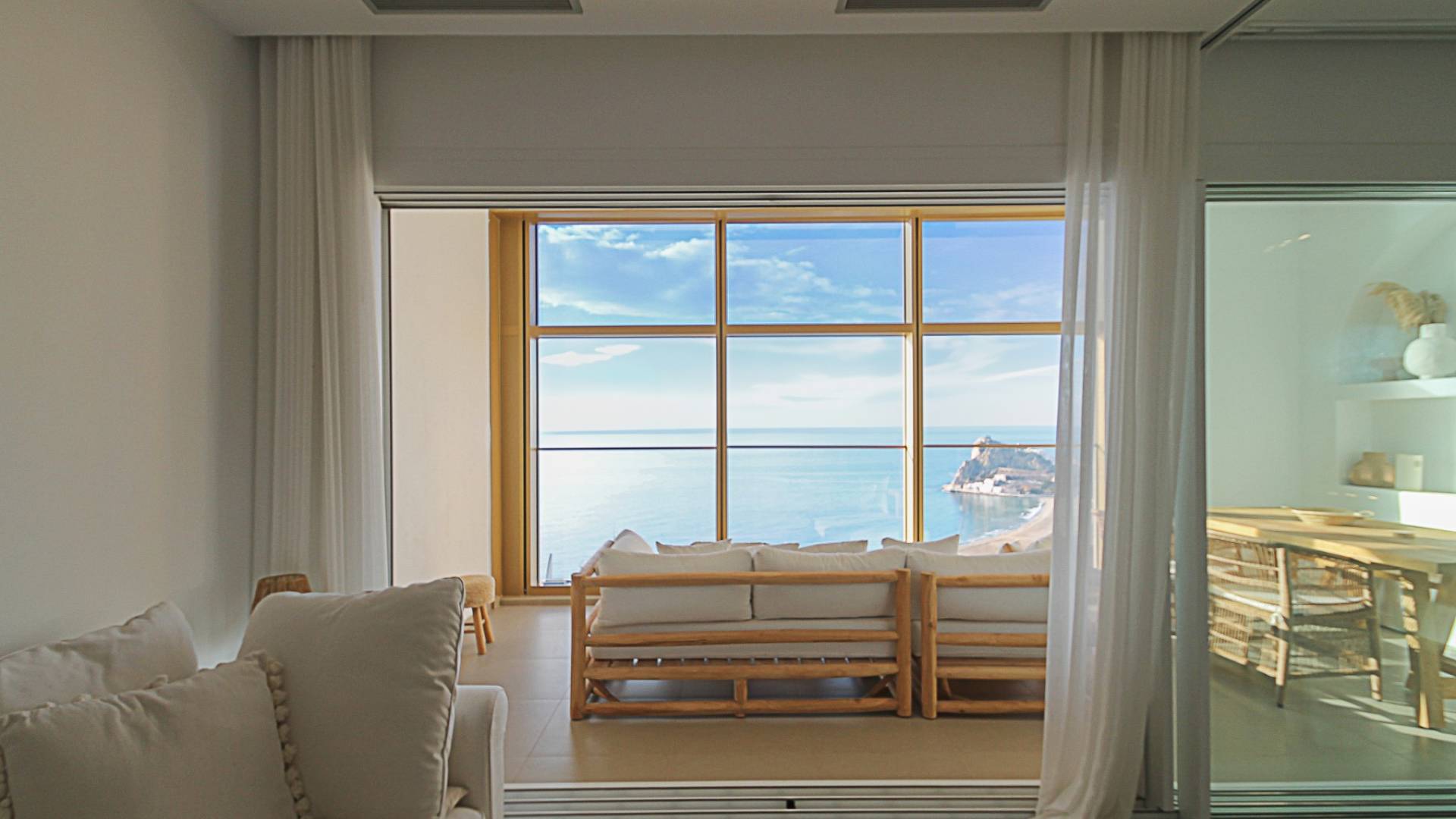 Apartamento de lujo con vistas al mar urb Intempo  planta alta