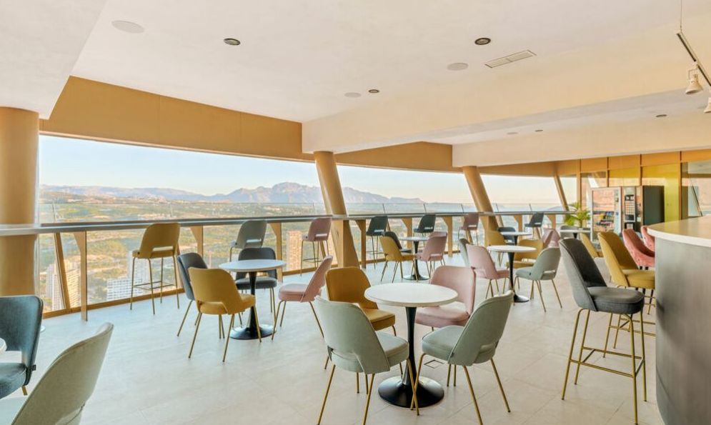   Impresionante apartamento con vistas al mar, urb Intempo , planta alta