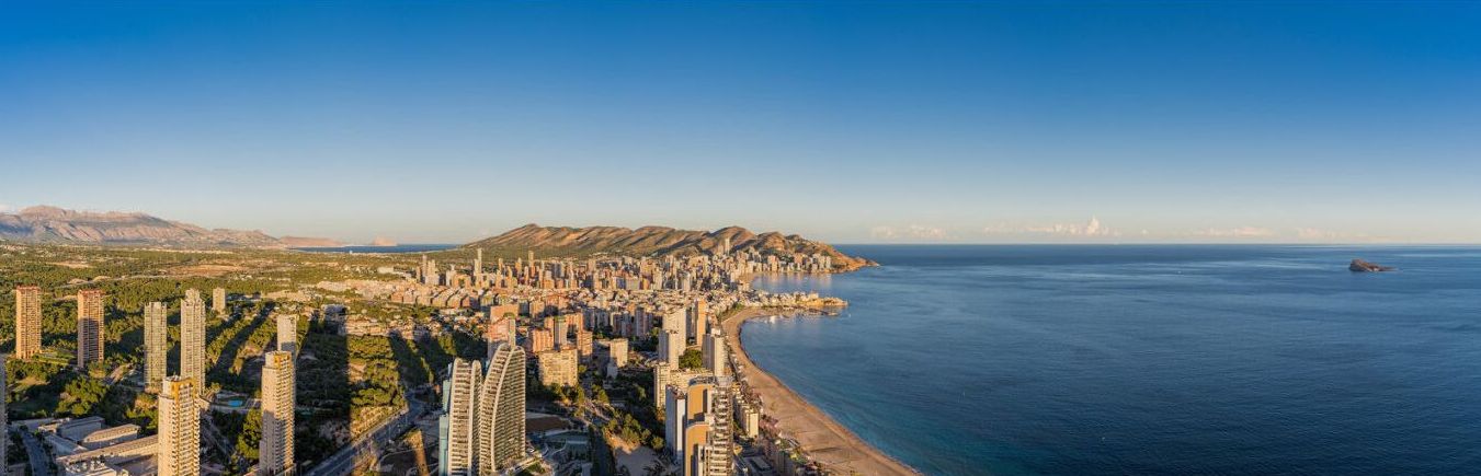   Impresionante apartamento con vistas al mar, urb Intempo , planta alta