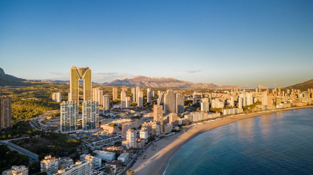   Impresionante apartamento con vistas al mar, urb Intempo , planta alta