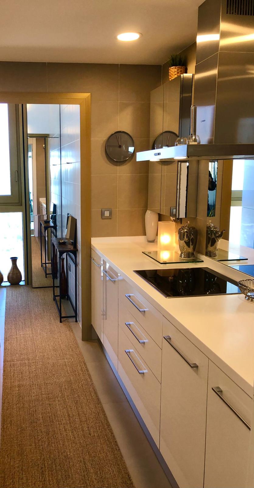   Impresionante apartamento con vistas al mar, urb Intempo , planta alta