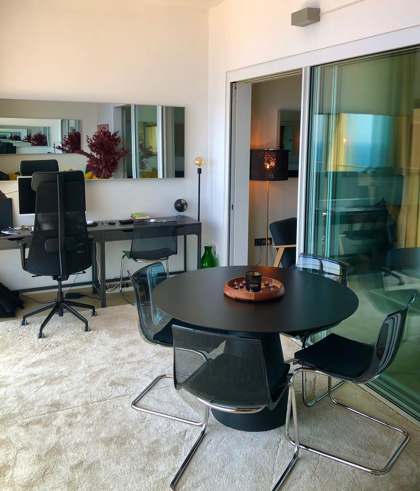   Impresionante apartamento con vistas al mar, urb Intempo , planta alta
