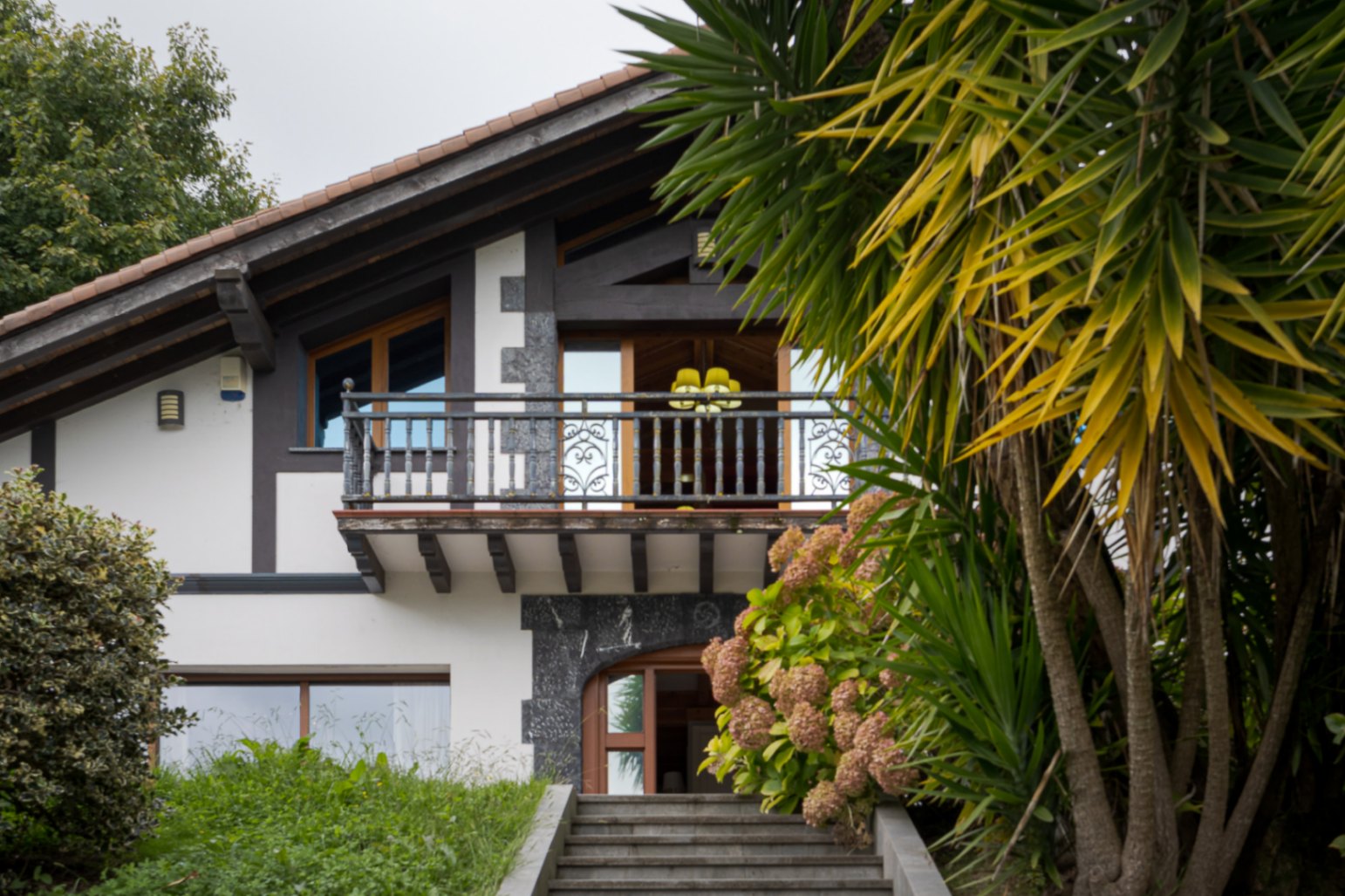 Exclusiva vivienda en Hondarribia, en la prestigiosa urbanización al pie del Jaizkibel