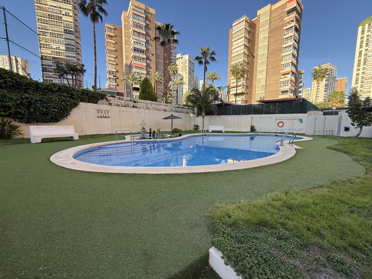 Espectacular piso reformado con vistas al mar en la zona Levante de Benidorm