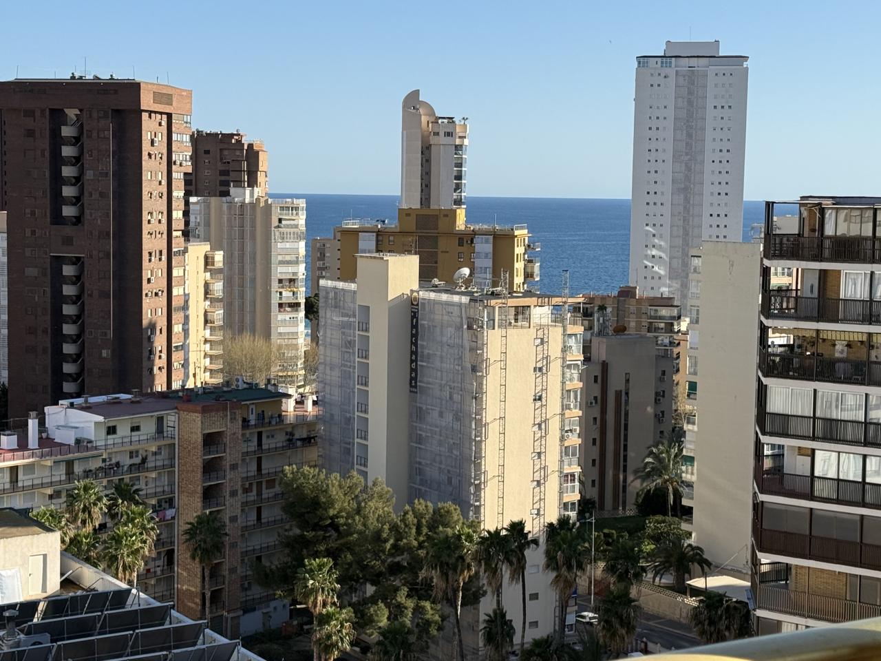 Espectacular piso reformado con vistas al mar en la zona Levante de Benidorm