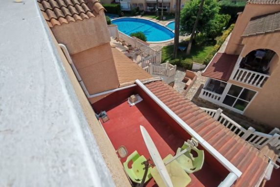 Дуплекс на Camí Vell d'Altea. Пляж Альбир, Альфаз-дель-Пи.