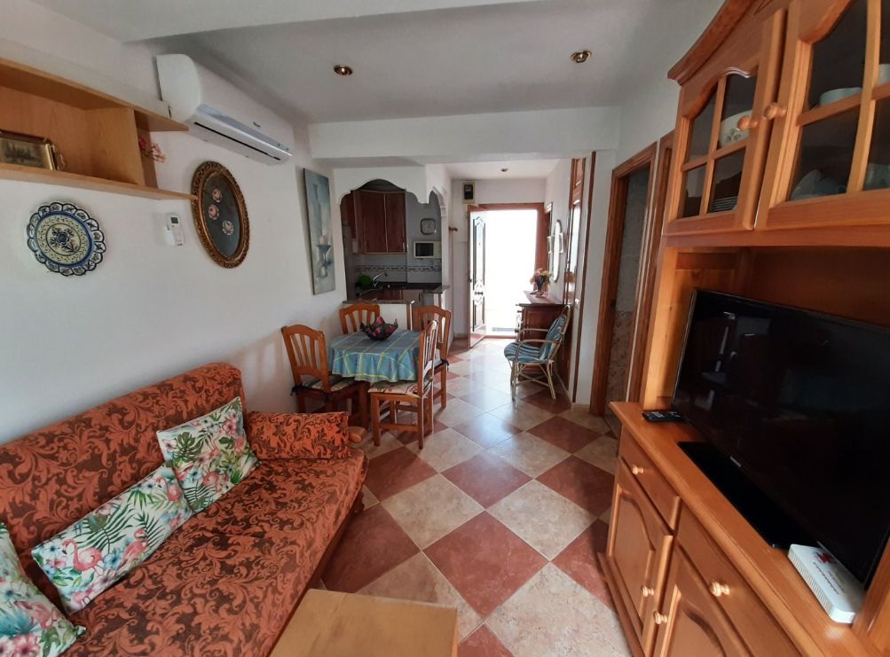 Con licencia turística (dos apartamentos en uno): la opción ideal para invertir en primera línea de playa en Levante.