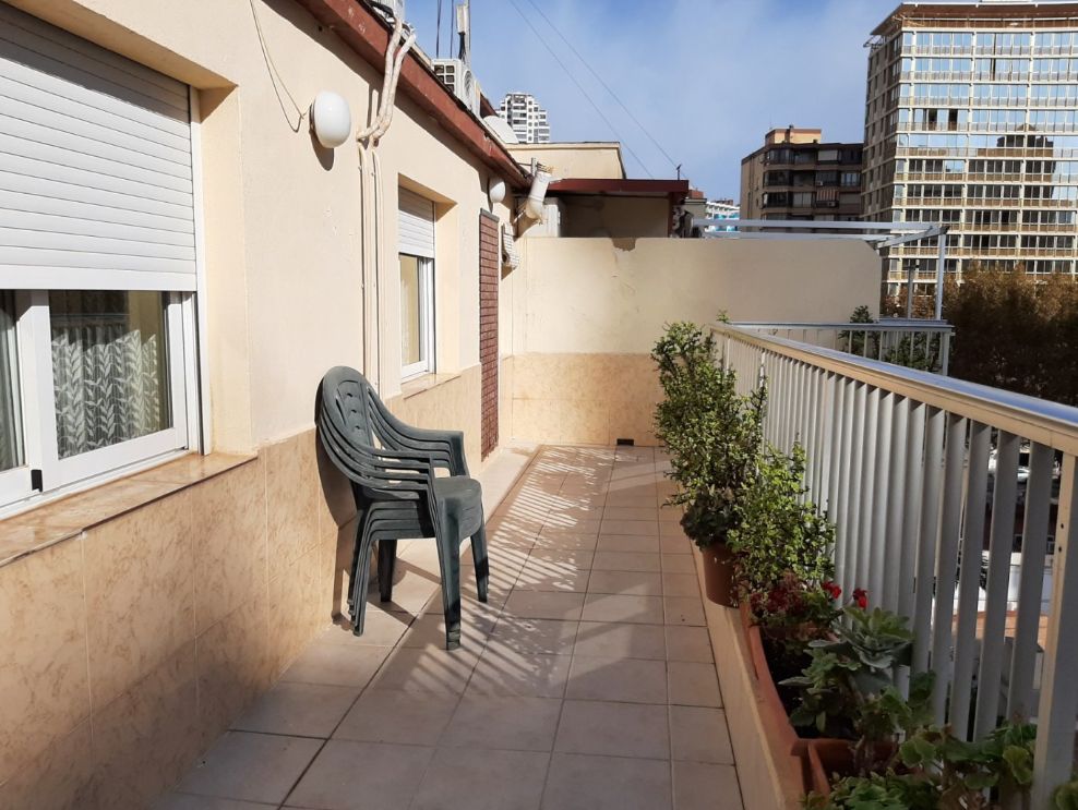 Con licencia turística (dos apartamentos en uno): la opción ideal para invertir en primera línea de playa en Levante.