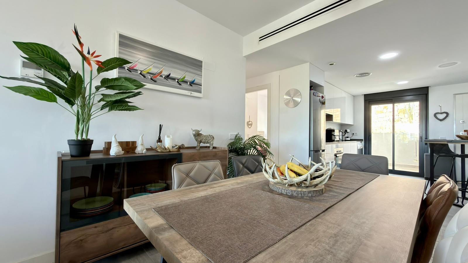 Dúplex en el pueblo de Camporosso: amplitud, vistas y un estilo de vida de lujo, Finestrat