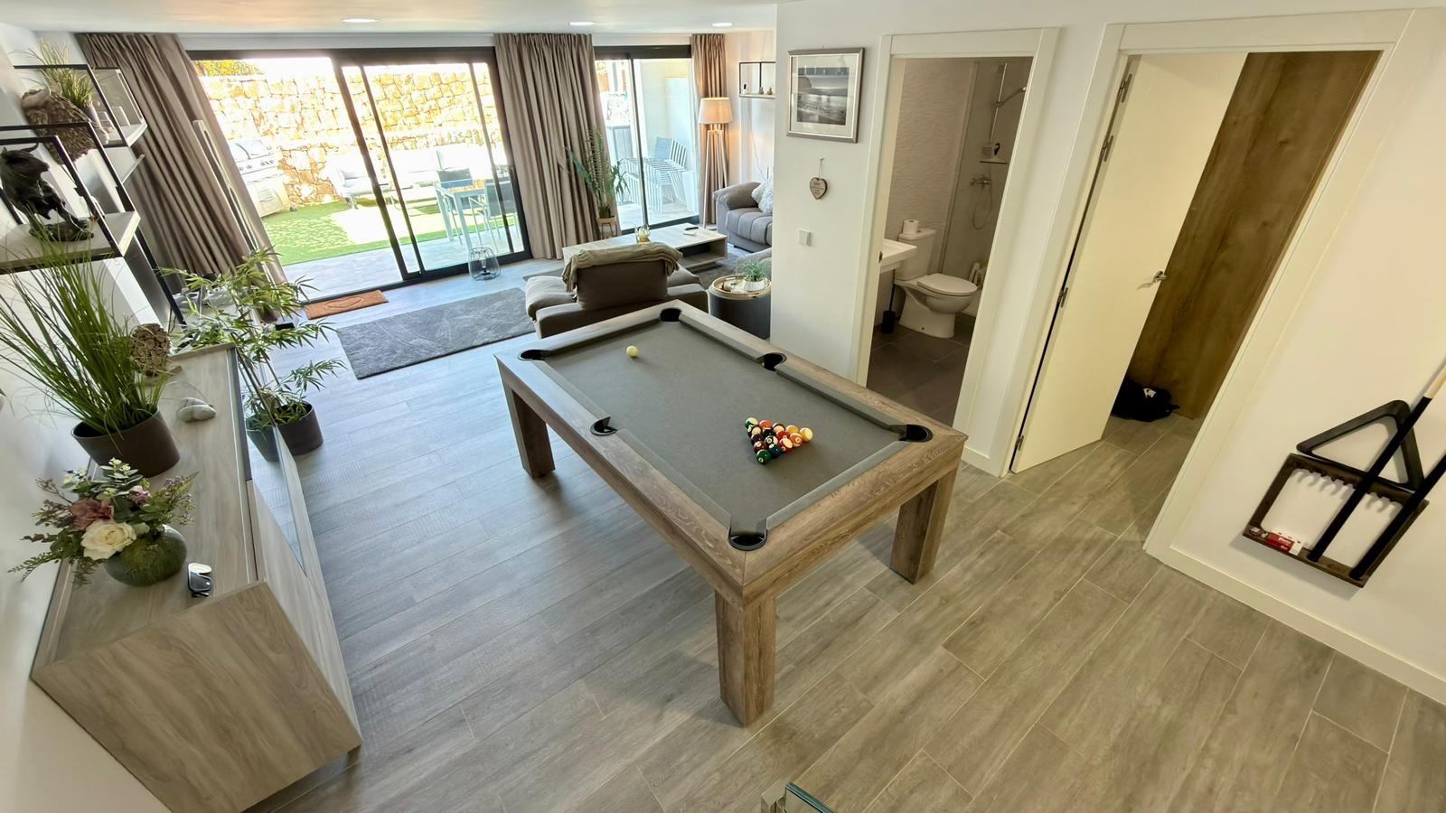 Dúplex en el pueblo de Camporosso: amplitud, vistas y un estilo de vida de lujo, Finestrat