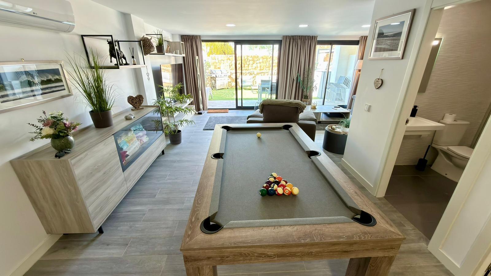 Dúplex en el pueblo de Camporosso: amplitud, vistas y un estilo de vida de lujo, Finestrat