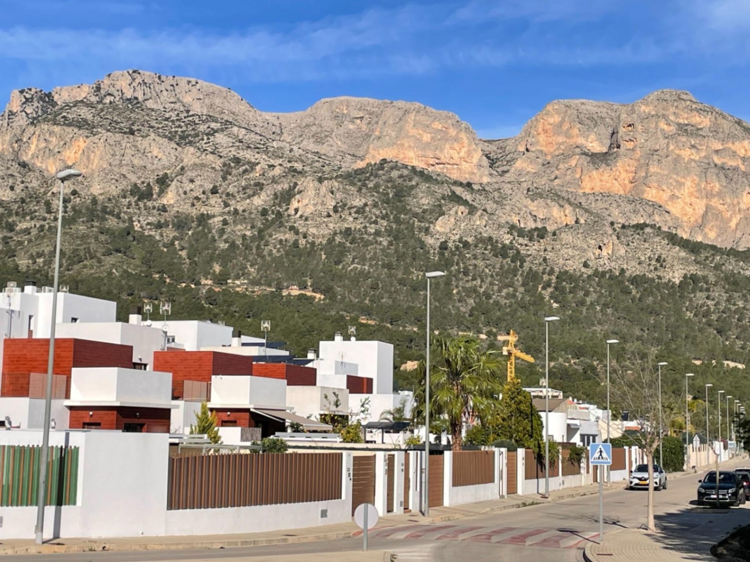 Villa en un lugar pintoresco a los pies del monte Ponoig, en Polop 