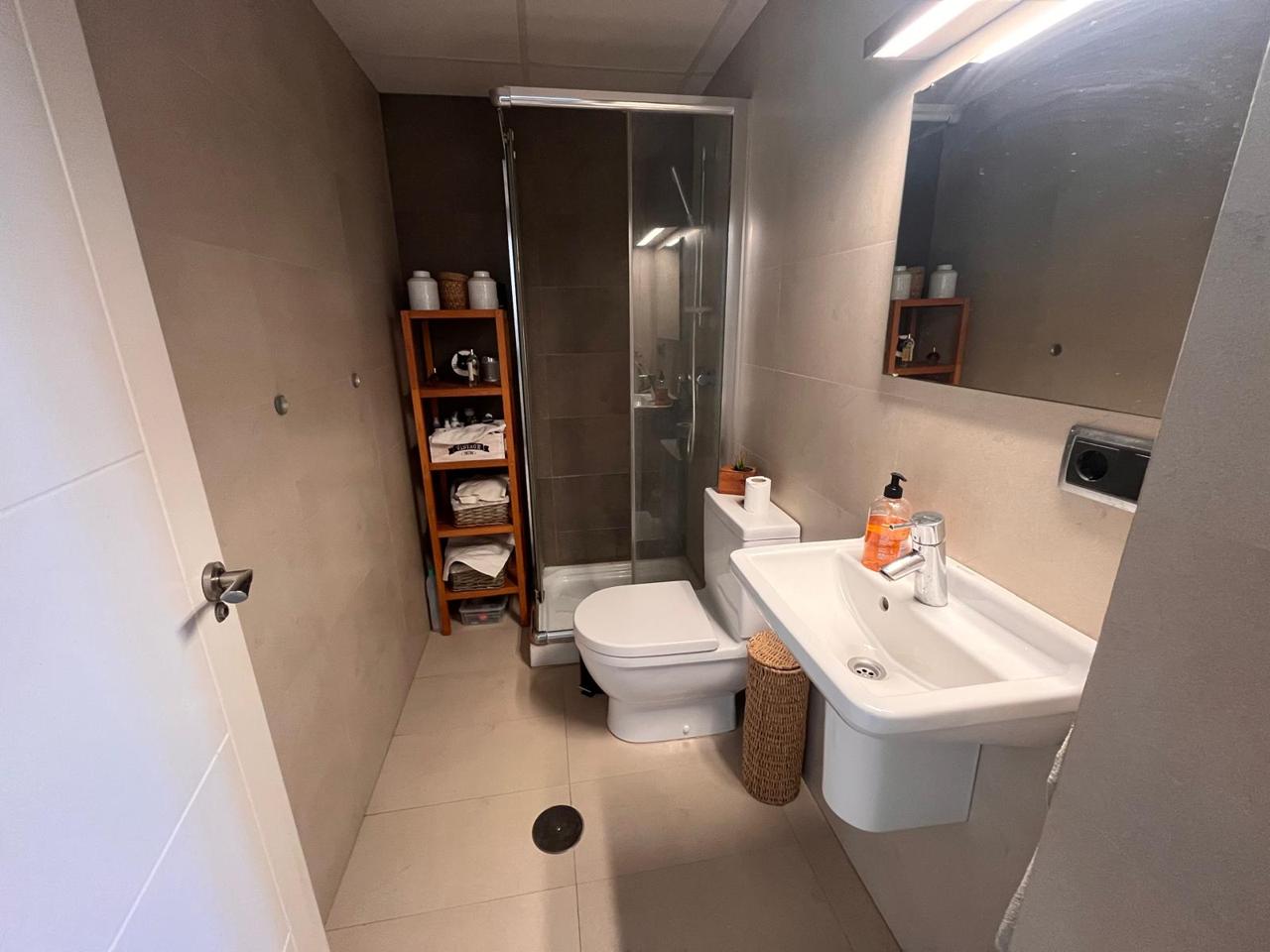Spacious semi-detached single-family home with a pool in Alfaz del Pi.