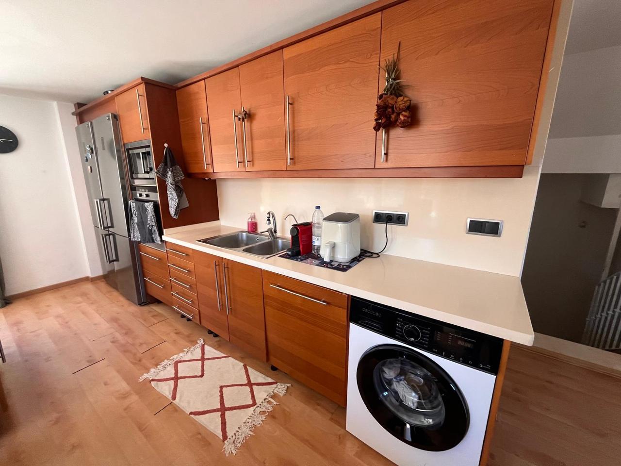 Spacious semi-detached single-family home with a pool in Alfaz del Pi.
