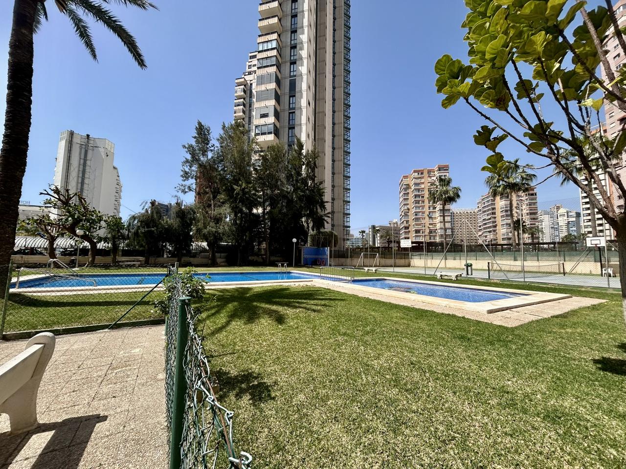 Spacious apartment with pool just 5 minutes from Levante Beach – Benidorm