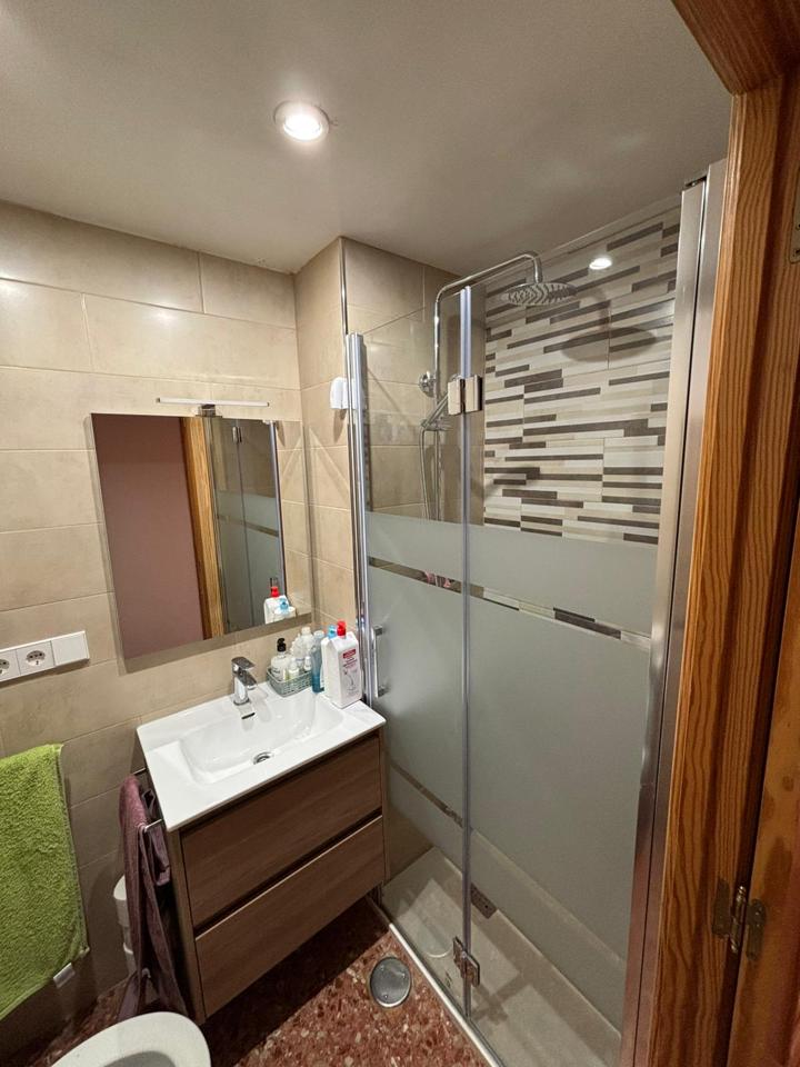 Piso en venta en Benidorm con parking privado.