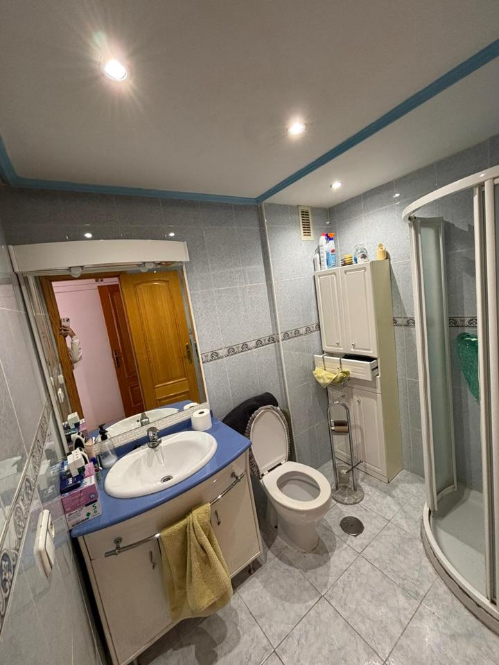 Piso en venta en Benidorm con parking privado.