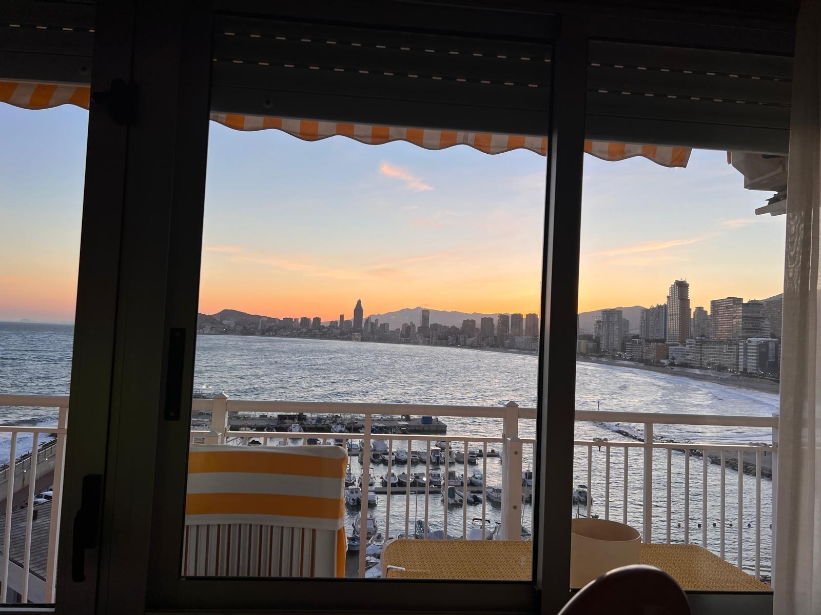 Apartments in Benidorm by the sea