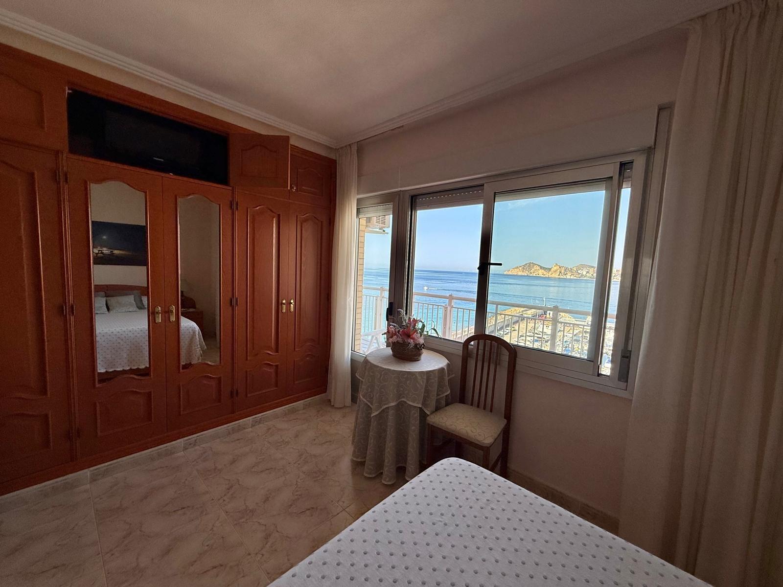 Apartments in Benidorm by the sea