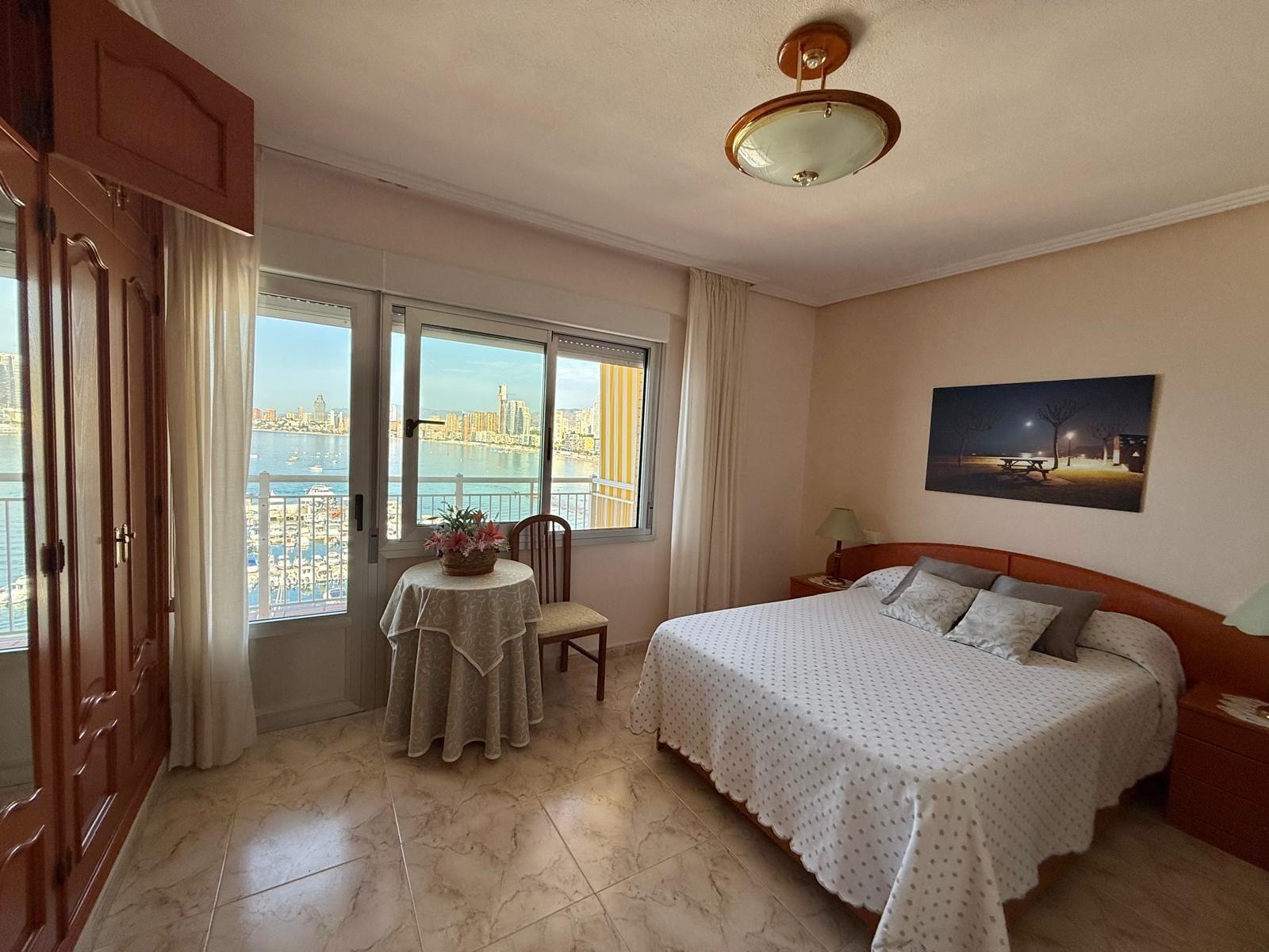 Apartments in Benidorm by the sea