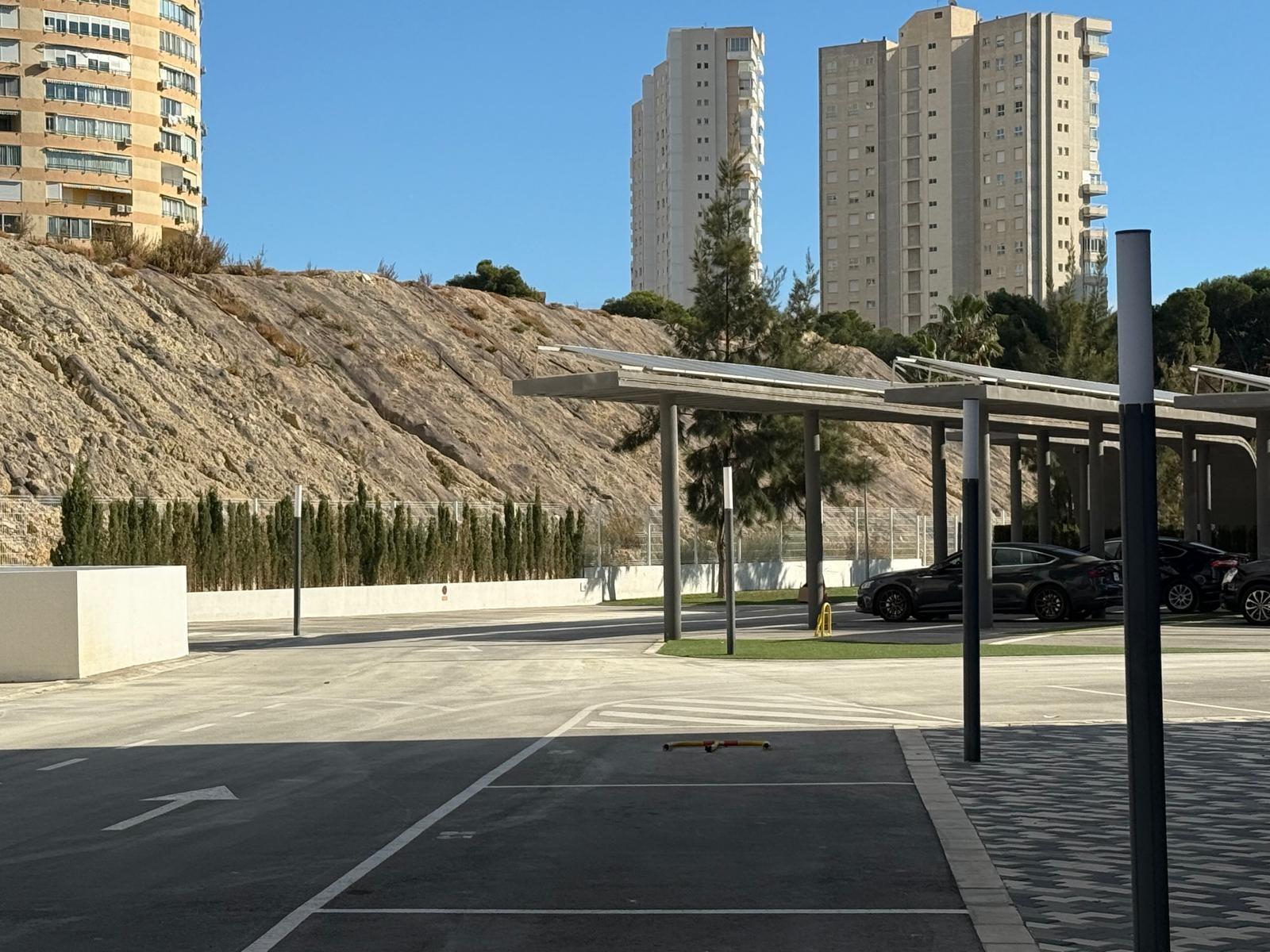 Piso en esquina en el complejo residencial Sunset Waves Playa de Poniente