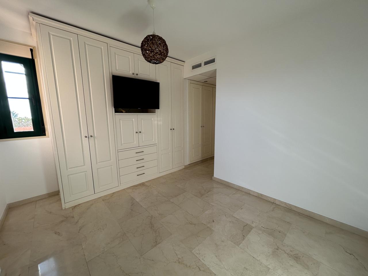Ático dúplex de lujo en venta en Sierra Cortina, Finestrat – Vistas al mar y a la montaña