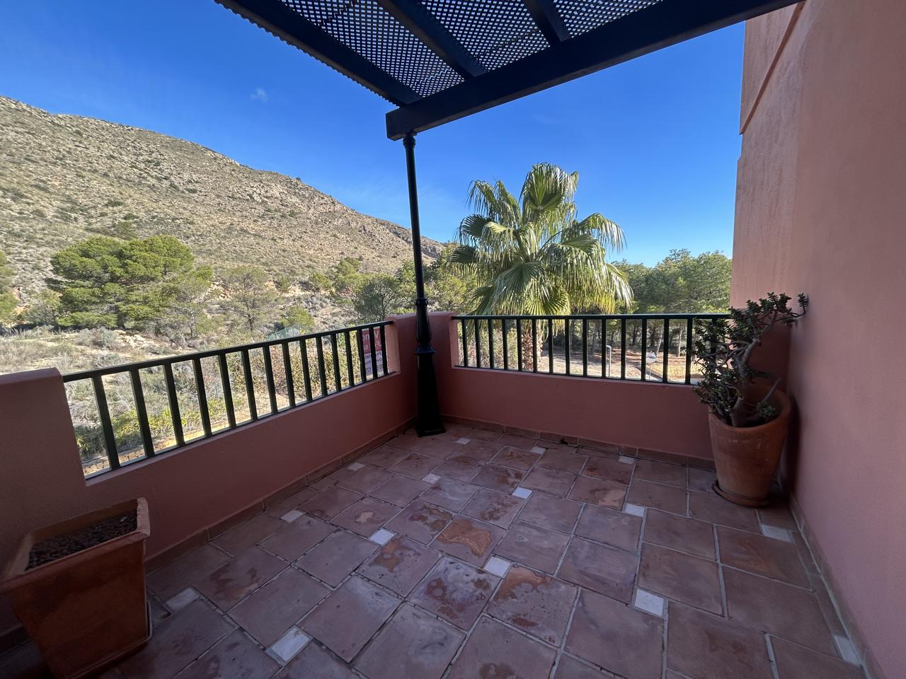 Ático dúplex de lujo en venta en Sierra Cortina, Finestrat – Vistas al mar y a la montaña
