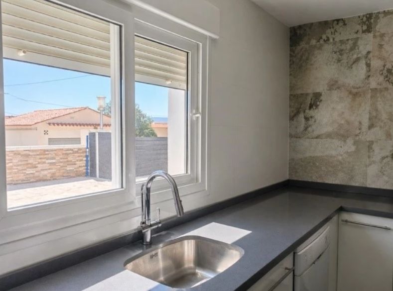 Villa moderna con piscina, en Calpe