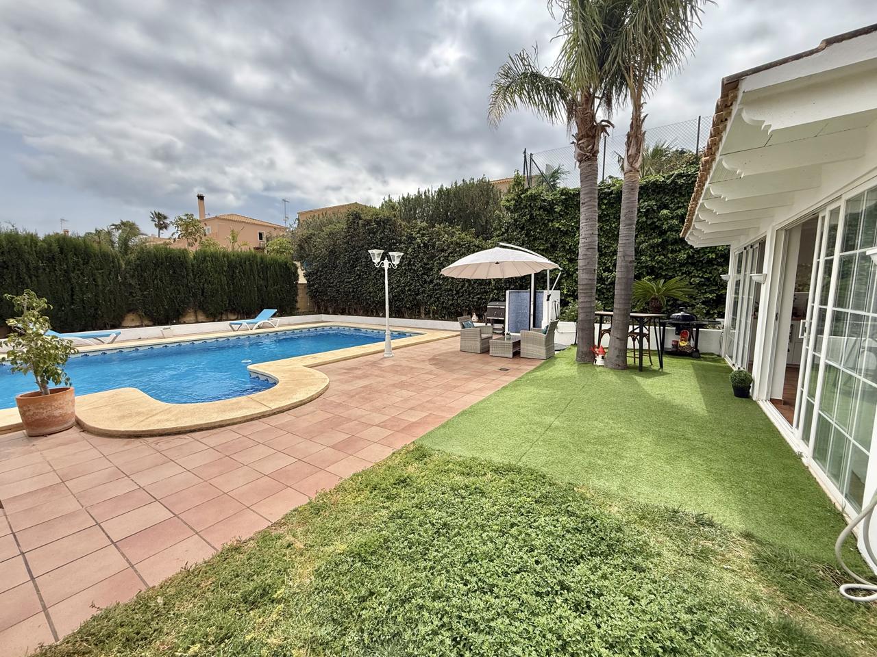 Espectacular chalet independiente en La Nucía, a pocos minutos del centro